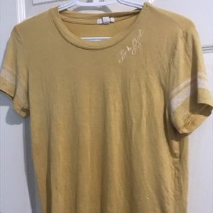 Cute yellow tee